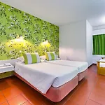 Dourada 3*
