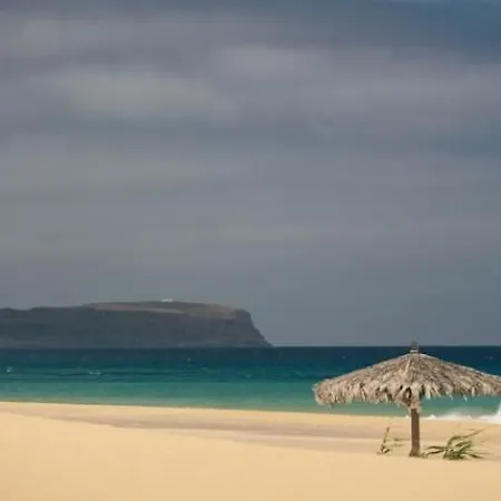 ホテル Dourada 3*