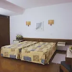 Dourada 3*