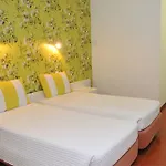 Dourada 3*