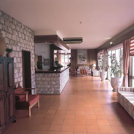 Dourada 3*