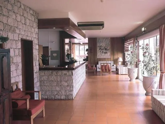 Отель Dourada